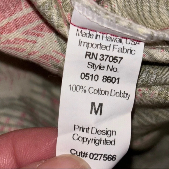 Cooke Street Honolulu Men's Short Sleeve Button Up Hawaiian Shirt Size Medium - Picture 10 of 11